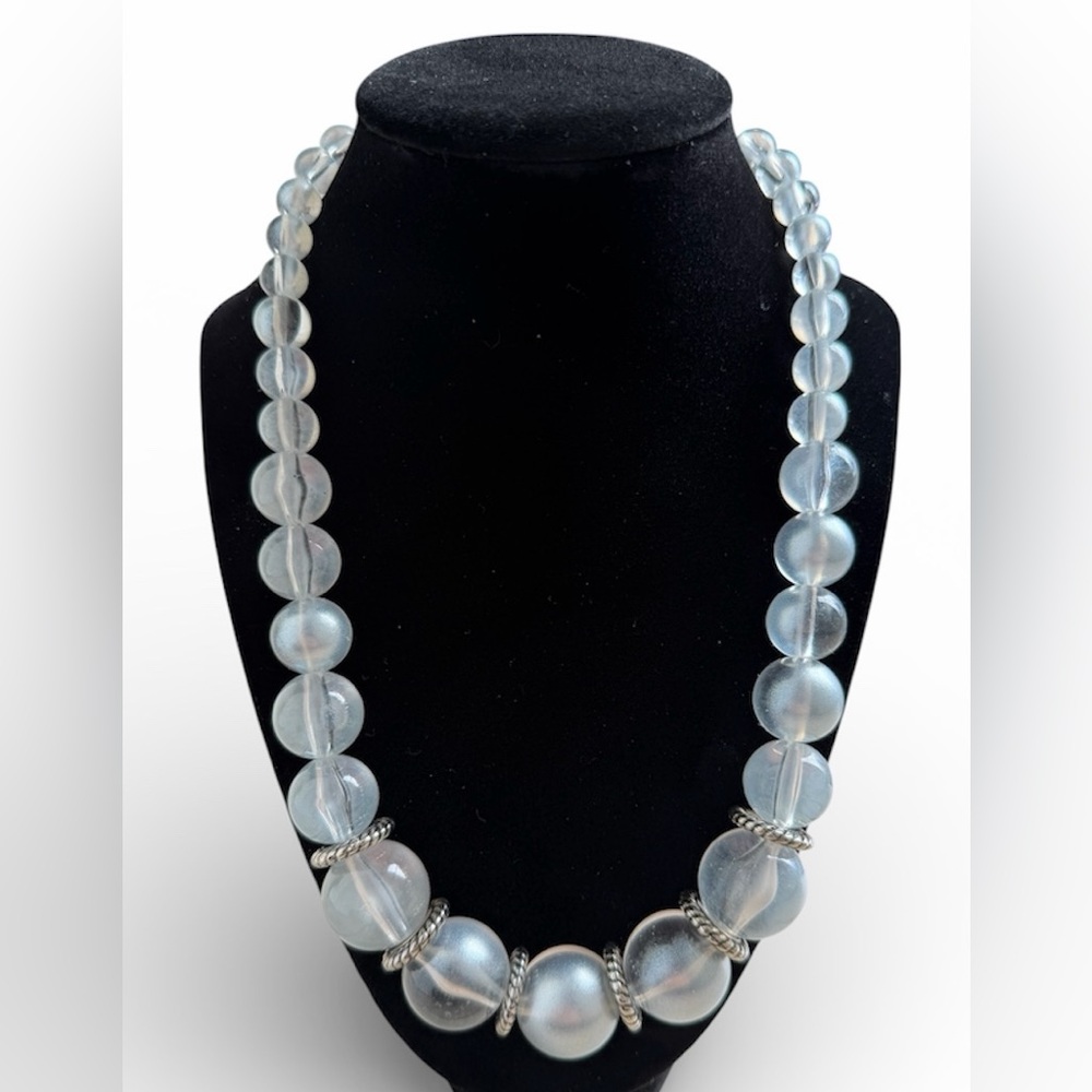 BEAUTIFUL SILVER, GRAY/CLEAR BEADED NECKLACE & EARRING SET - Picture 2 of 3